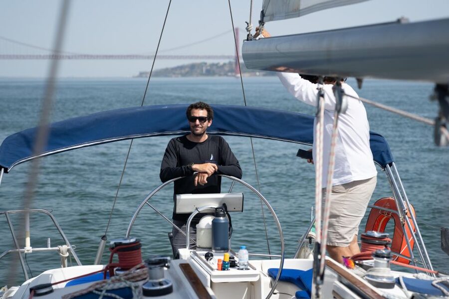 1 Hour Private - Lisbon: Sailing Tour With Wine and History - Belém Tower and Portugal’s seafaring past