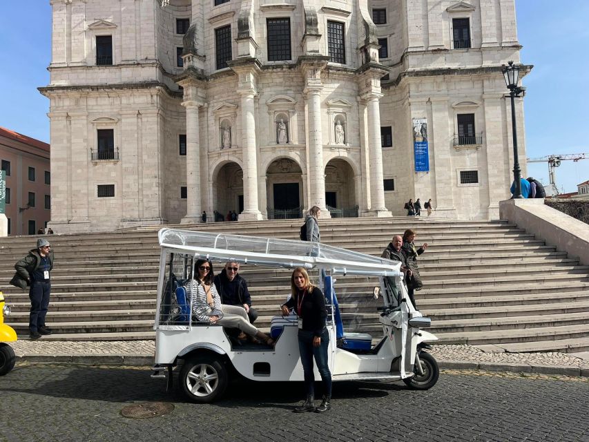 2-hour tour around Lisbon - Carmo Convent and São Pedro de Alcântara