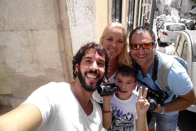 3-Hour Guided Street Art Walking Tour of Lisbon - Graça viewpoint: art with a social purpose