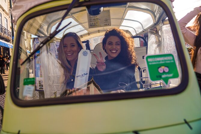 4 Hour Lisbon Private Guided Tour via Tuk Tuk - Starting in Chiado and finding your bearings