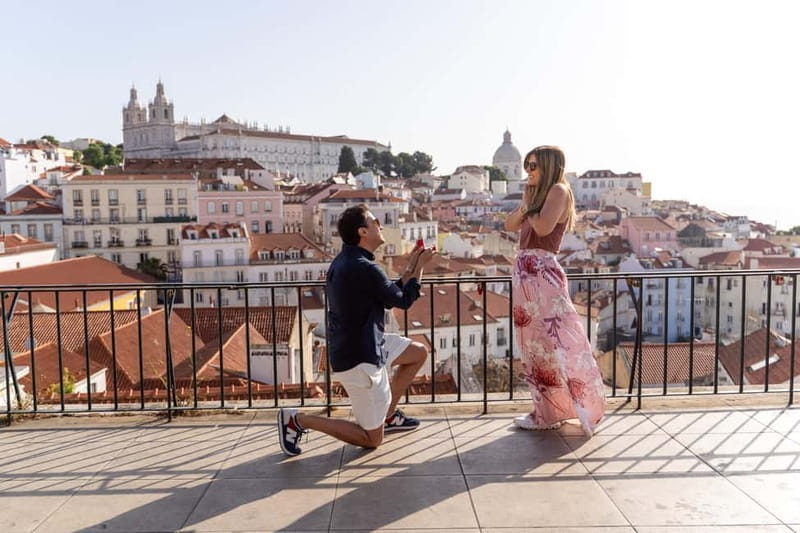 Alfama: Unforgettable Photoshoot Experience with a Local - What you receive after the walk