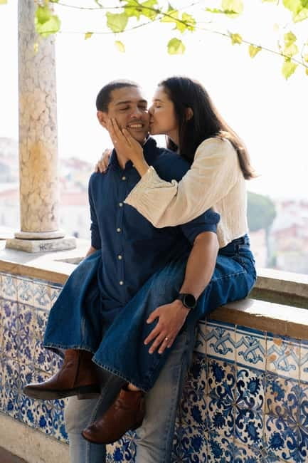 Alfama: Unforgettable Photoshoot Experience with a Local - Best timing and practical planning