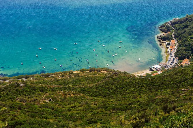 Arrabida and Sesimbra Small-Group Day Trip from Lisbon with Wine Tasting - Why this makes a good escape from Lisbon