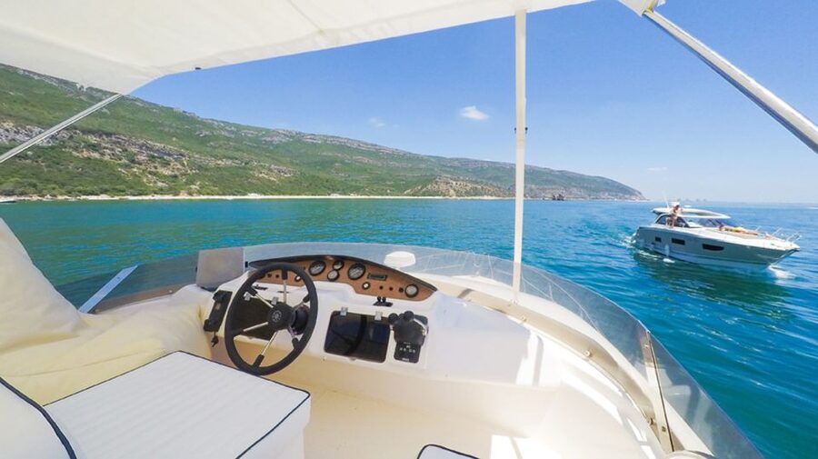Arrábida Full-Day Yacht Tour from Lisbon - Kayaking and stand-up paddleboarding from the boat