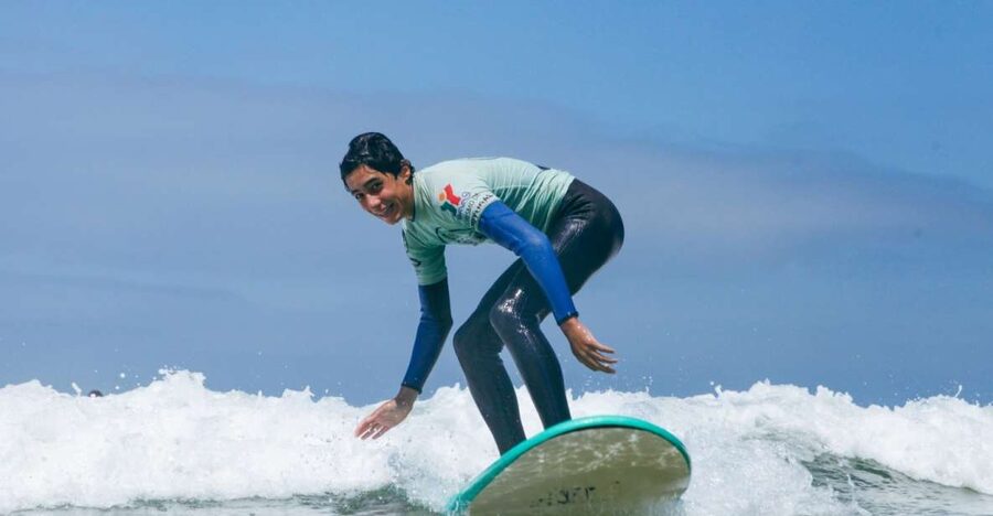 Aulas de Surf/Surf Lesson - Lisboa - Small Groups Make the Instruction More Useful