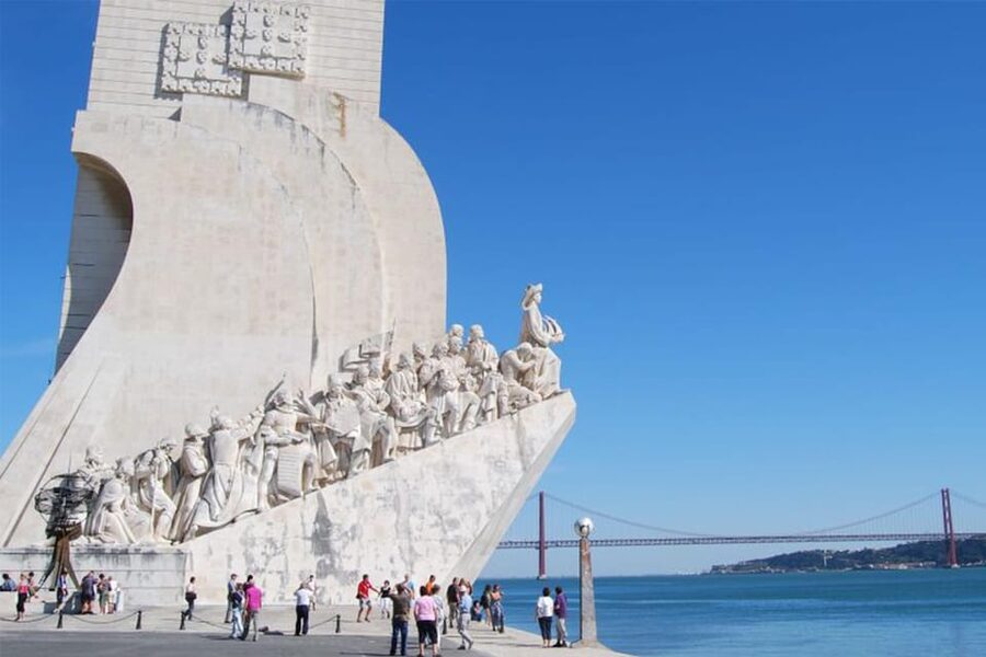 Belem: 4-HOUR Guided Tuk Tuk Tour in Historic BELEM - MAAT and the bridge show Lisbon’s newer side