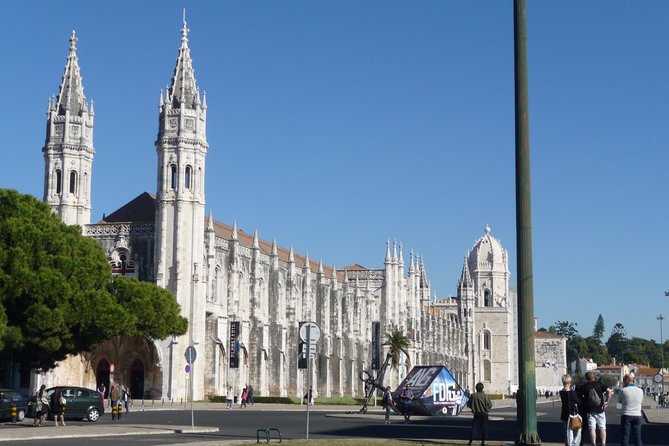Belem and Jeronimos Monastery Guided Small Group Walking Tour - What the small group changes