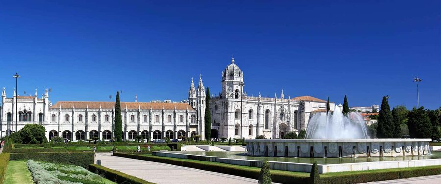 Belém & King Christ Statue Private Tour - Pastéis de Belém: a sweet start to the route