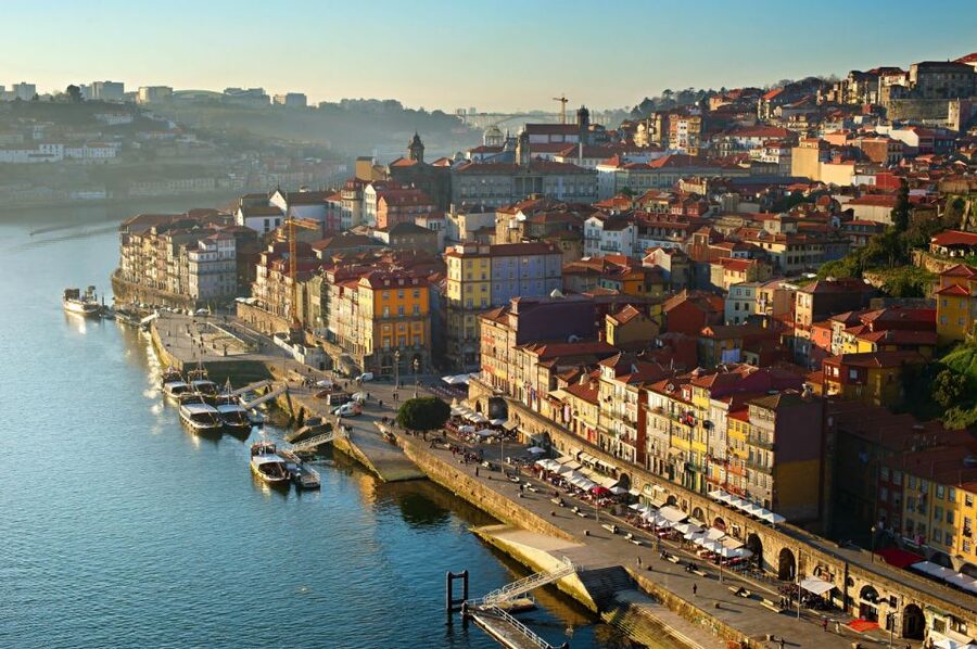 Best of Porto - Private Tour from Lisbon - Exploring Porto’s historic center