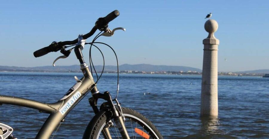 Bicycle Rental in Lisbon - Riding beside the Tejo