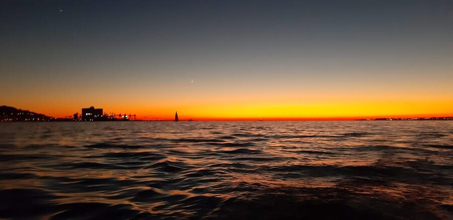 ⛵Bluemotion Lisbon⛵: Sunset sailing tour in Tagus River - MAAT and the return to Alcântara
