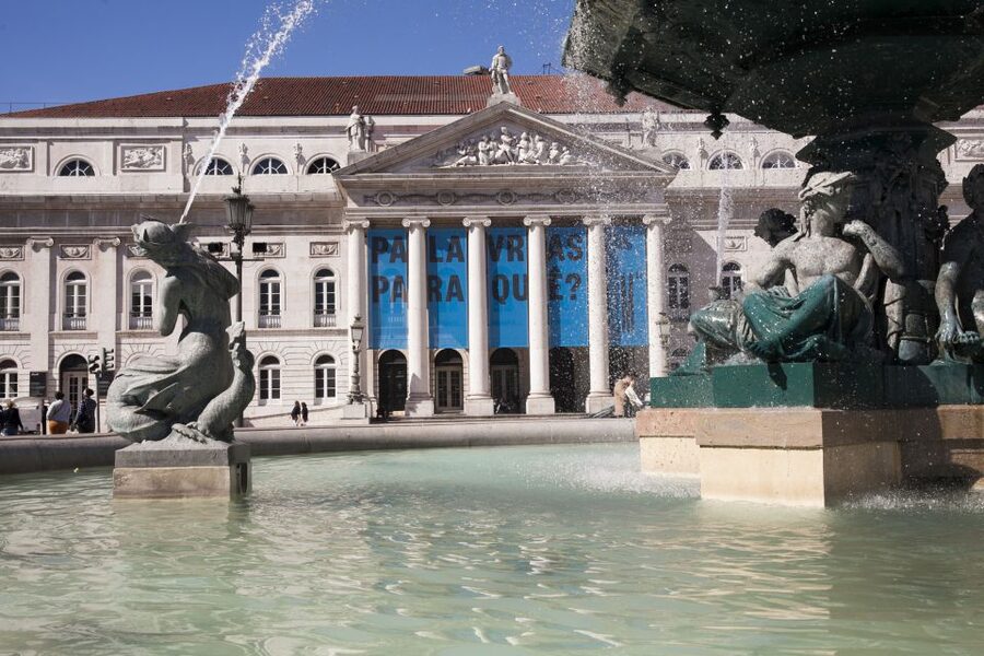 Burguês: Lisbon City Center Private Tuk Tuk Tour - A quick ride through Lisbon’s central story