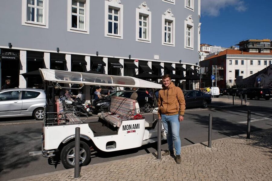 Burguês: Lisbon City Center Private Tuk Tuk Tour - Rua Augusta and the 1755 earthquake