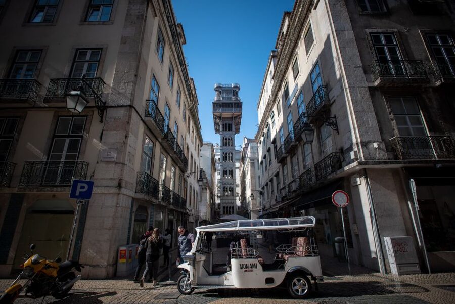Burguês: Lisbon City Center Private Tuk Tuk Tour - Parliament and the ride toward Estrela