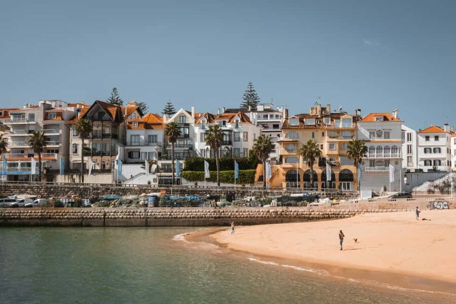 Cascais: Flexible Walking Tour in Historic Center - Santa Marta Beach, the marina, and seaside Cascais