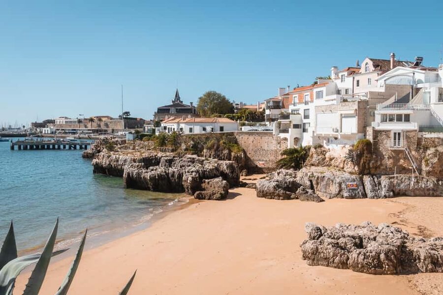 Cascais: Flexible Walking Tour in Historic Center - Street art across the historic center