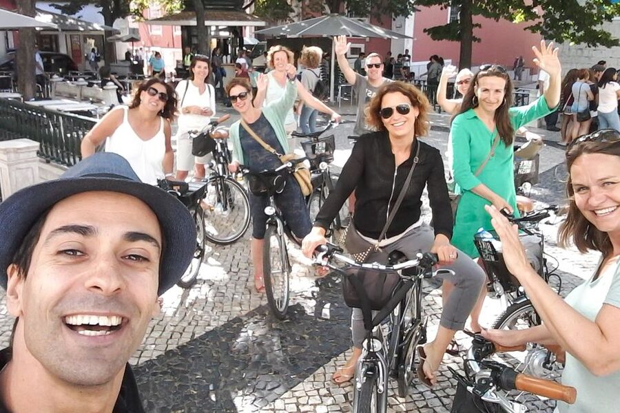 Central Lisbon 3-Hour Guided E-Bike Tour - Along Avenida da Liberdade and into the rebuilt center