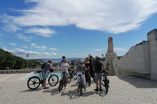 Central Lisbon E-Bike Tour - Avenida da Liberdade, Restauradores, and rebuilt Baixa