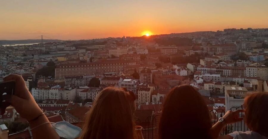 Chaparru's Lisbon Essentials 5 H Tuk Tuk Tour - Lisbon’s viewpoints and the value of seeing the city from above