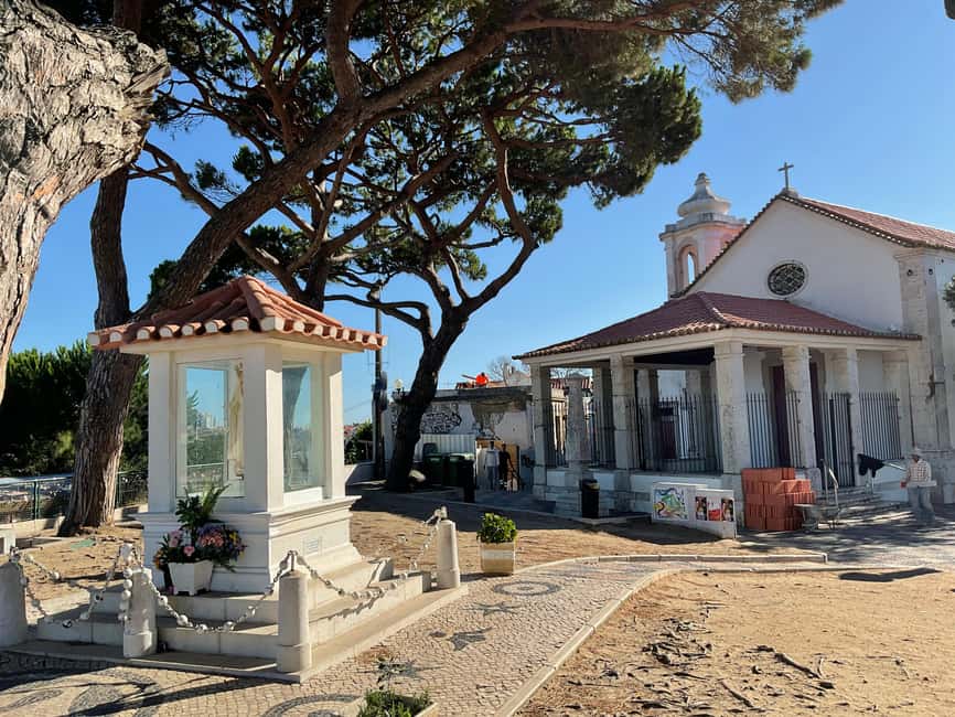 Chaparru's Tours_Lisbon:2-hour sightseeing tour by TukTuk - Alfama and Lisbon’s oldest-feeling streets