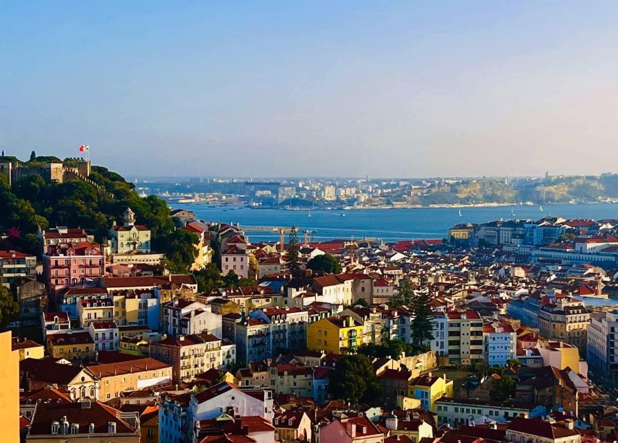 Chaparru's Tours_Lisbon:2-hour sightseeing tour by TukTuk - Bairro Alto and the bohemian side of Lisbon