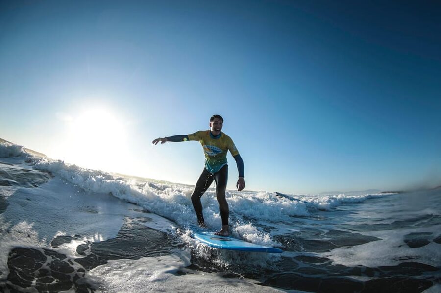 Costa da Caparica: Sunset Surf Lesson - Meeting Portugal Surf School in Costa da Caparica