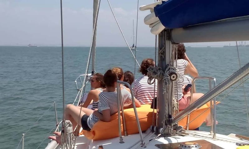 Cultural Sailing Tour in Lisbon - Public sailing, private groups, and the social side