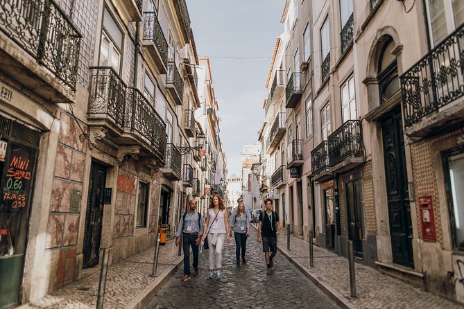 Devour Lisbon Bairro Alto Evening Food & Wine Tour - What the evening teaches you about Lisbon food