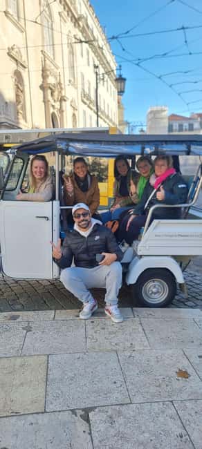 Discover beautiful Lisbon aboard a tuk tuk - Central Lisbon from Praça do Comércio to Chiado