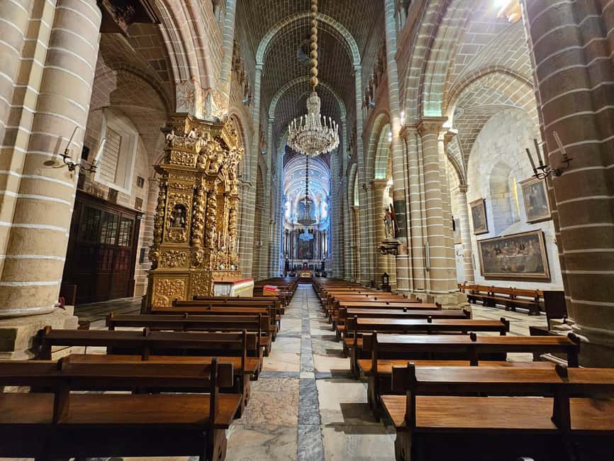 Évora (with Sé & Bones), Evoramonte & Arraiolos: From Lisbon - The Chapel of Bones asks a serious question