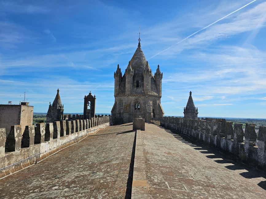 Évora (with Sé & Bones), Evoramonte & Arraiolos: From Lisbon - Starting at São Jorge cinema