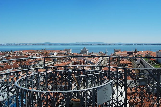 Expert Lisbon Tour with Local Guide in Private Eco Tuk Tuk - Two of Lisbon’s finest viewpoints