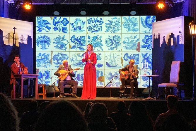 Fado in Chiado - Live Show in Lisbon on Stage for over 15 Years - Choosing seats and finding the venue
