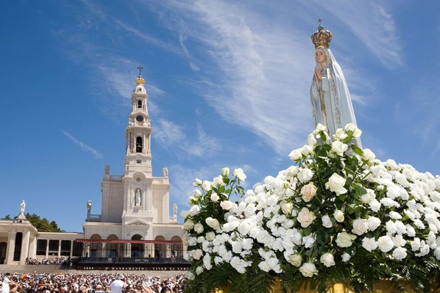 Fatima, Batalha, Nazare, Obidos Private Full Day Tour - Should you book the Fatima, Batalha, Nazaré, and Óbidos tour?