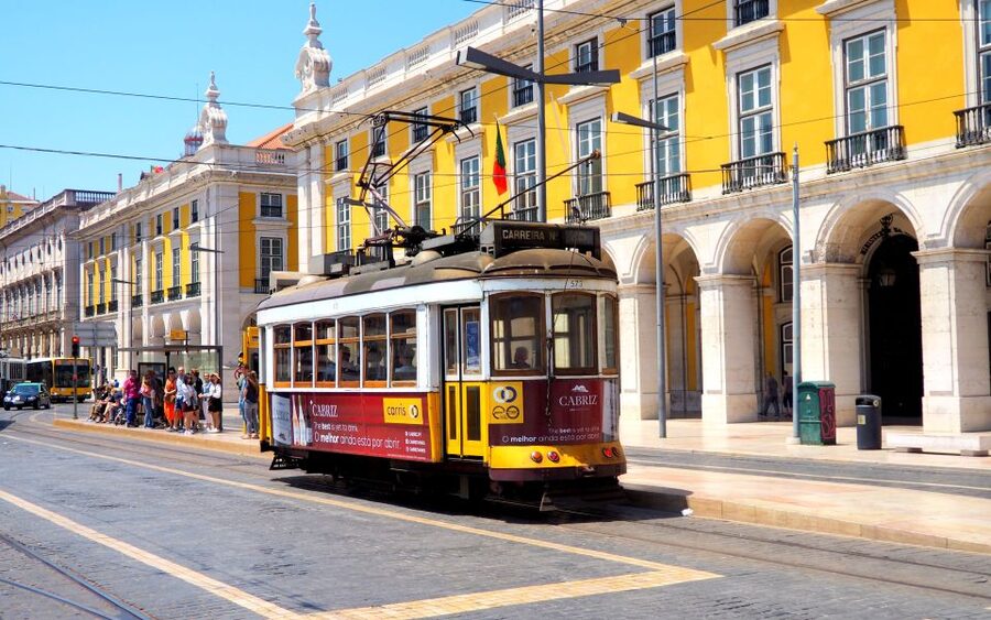 From Lisbon: Belem Historic Sightseeing Tour by Tuk Tuk - Pastel de Belém, the sweet stop