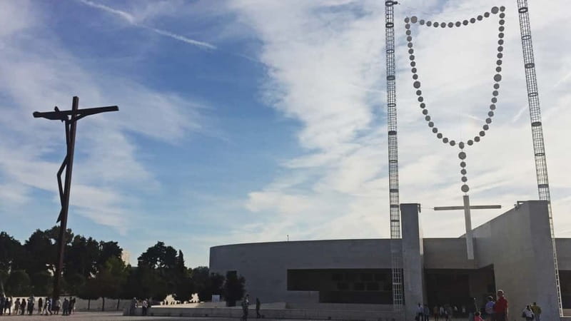 From Lisbon: Best of Fátima Half Day Tour - Three important places within the sanctuary