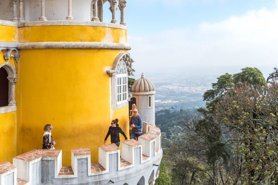 From Lisbon: Best of Sintra and Cascais Guided Day Tour - Guides and group size make the difference