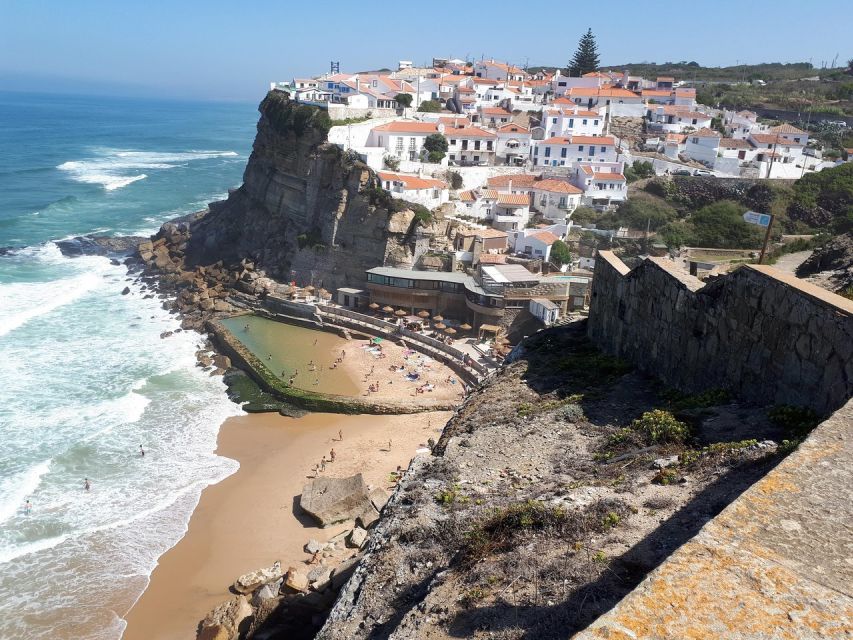 From Lisbon: Coastal Villages and Mafra Palace Guided Tour - Guide quality and the private-group format