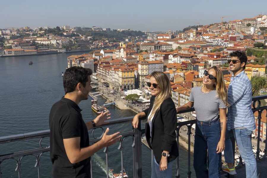 From Lisbon: Day Trip to Porto, Óbidos, and Nazaré - A few smart ways to prepare