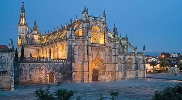 From Lisbon: Fátima, Batalha, Nazaré and Óbidos Day Tour - Key points at a glance