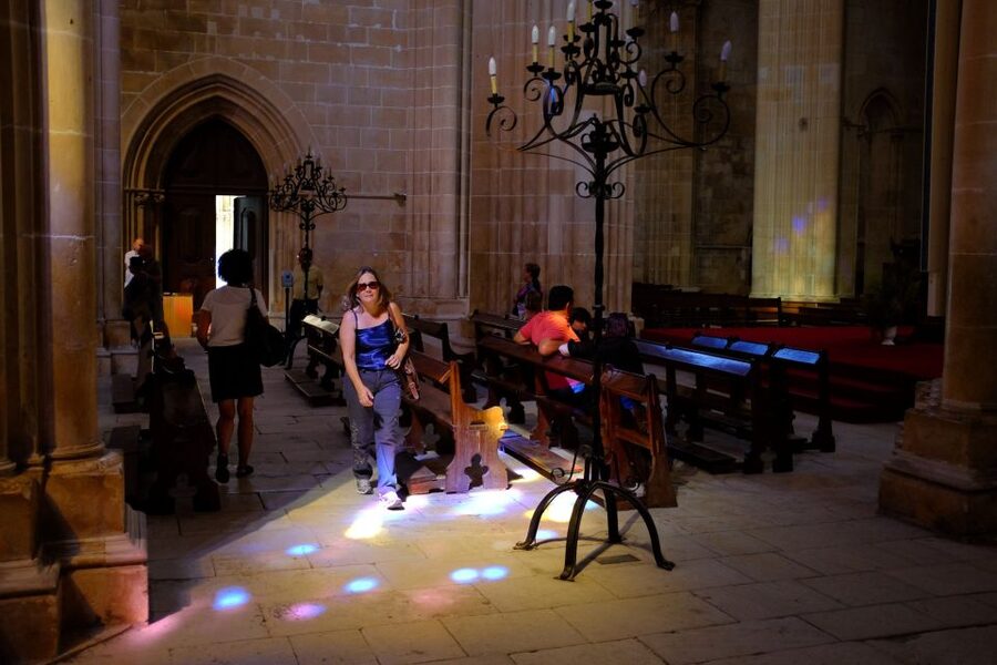 From Lisbon: Fátima, Batalha, Nazaré and Óbidos Day Tour - Who should book this day trip