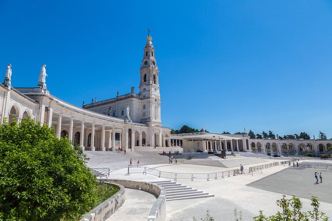 From Lisbon: Fatima Batalha Nazare & Obidos Small Group Day Trip - What $101.58 really gets you