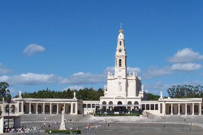 From Lisbon: Fátima, Nazaré, Batalha, and Óbidos Guided Tour - What $47 really buys you