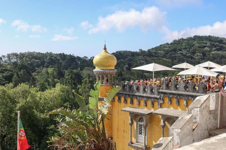 From Lisbon: Fátima, Nazaré & Sintra – 3 Cities Guided Tour - What the guides add to a long day