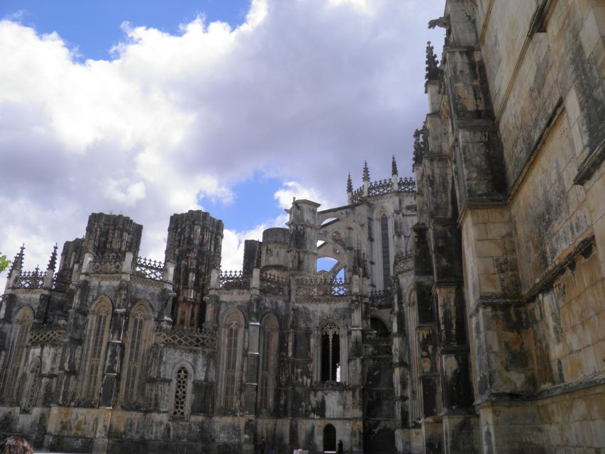 From Lisbon: Fátima Sanctuary and Batalha Monastery (UNESCO) - Why combine Fátima with Batalha?