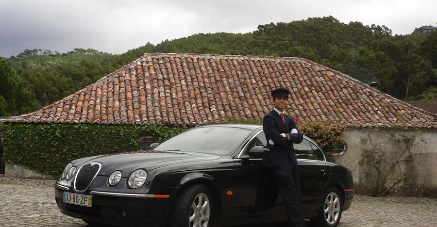 From Lisbon: Full-Day Sintra Tour by Luxury Car or Minivan - Why a private car makes sense for Sintra