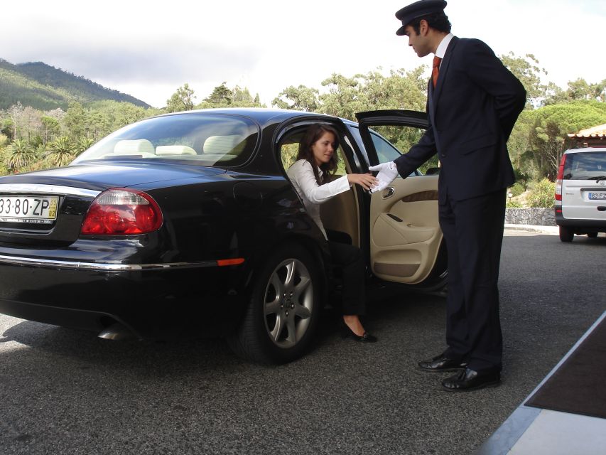 From Lisbon: Full-Day Sintra Tour by Luxury Car or Minivan - Sintra town and the taste of travesseiros
