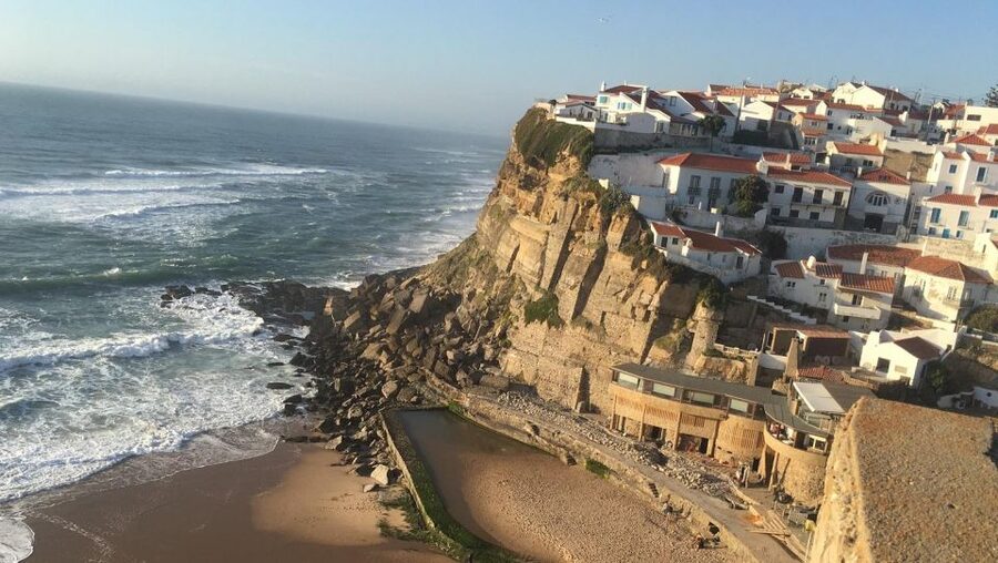 From Lisbon: Half-Day City Tour of Sintra - Guides, languages, and personal help