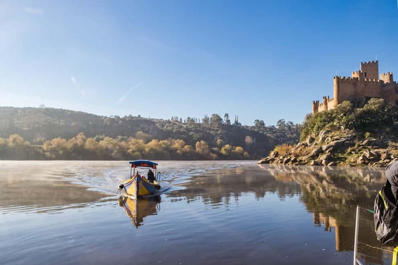 From Lisbon: Knights Templar Day Tour in Tomar - Almourol Castle and the river approach