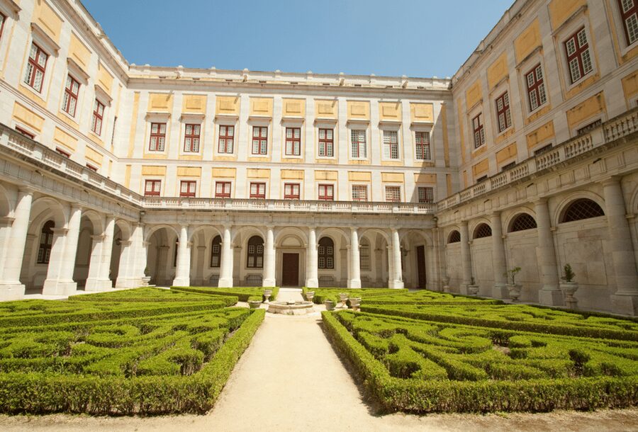 From Lisbon: Mafra Palace and Ericeira - Heritage and the Portuguese Coast - Guide quality and group size